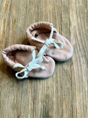 Quincy Mae Baby Booties Dusty Rose 3-6M